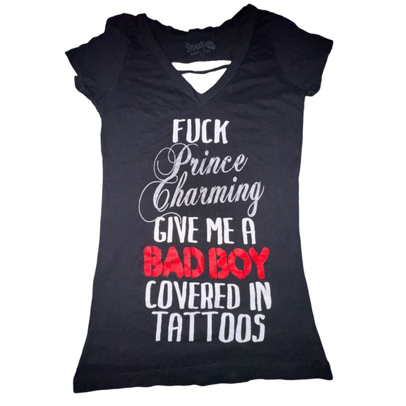 Slit-back bad boy v-neck shirt - Picture 1 of 4